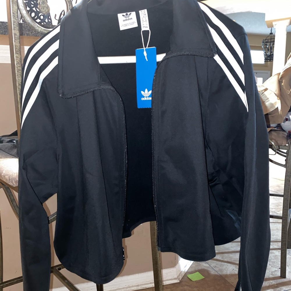 Adidas original Crop Jacket never worn  NWT !!